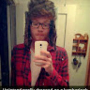 Meet your Posher, Levi